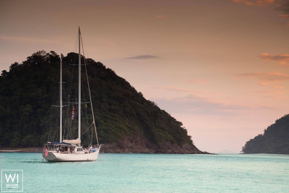 Meta IV   Ketch  26M Exterior 3