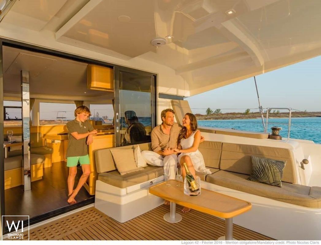 Lagoon 42 Lagoon Catamaran Exterior 3