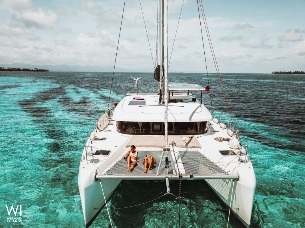 Tango  Lagoon Catamaran Lagoon 42 Exterior 2