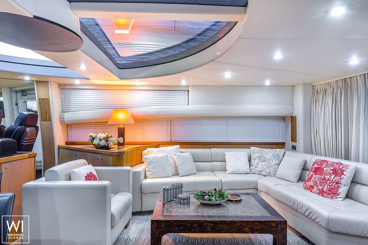 Octavia  Sunseeker Predator 82' Interior 7