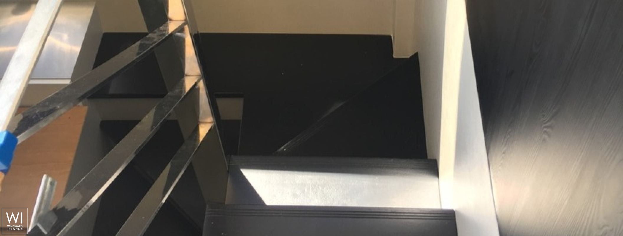 BLACK ZEN  Sunseeker Predator 82' Interior 11