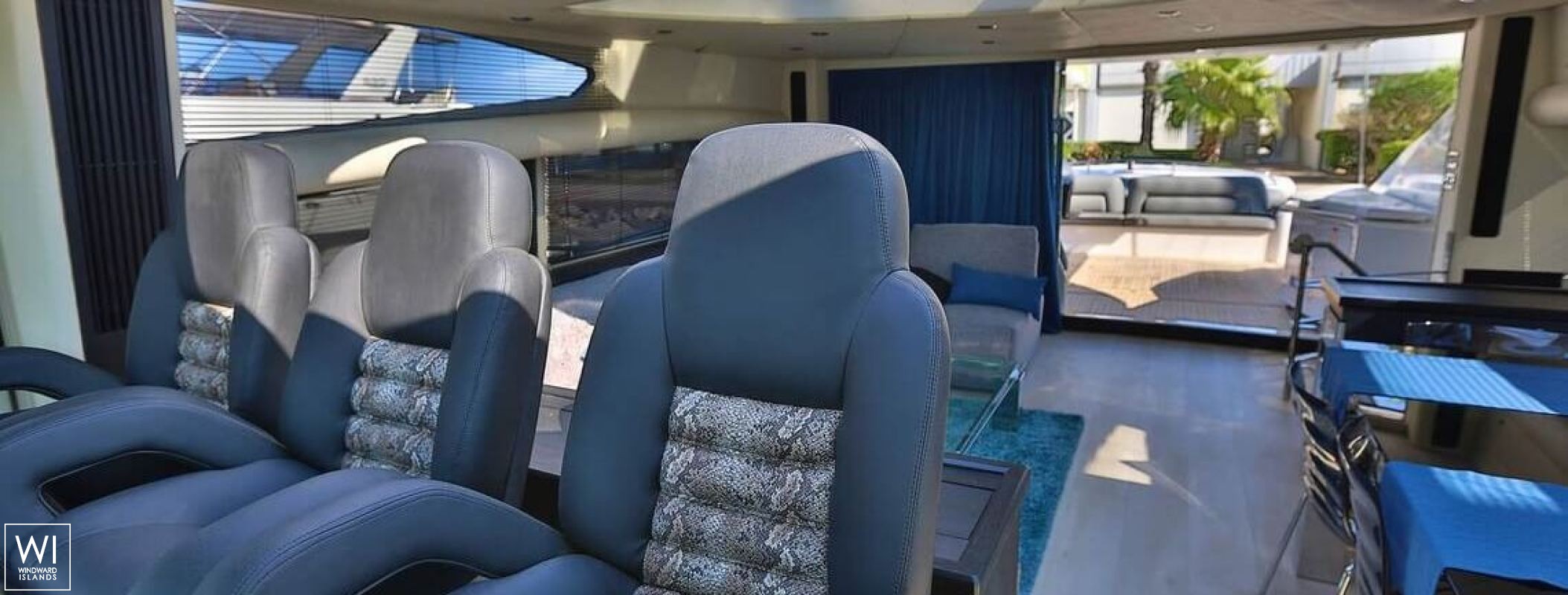 BLACK ZEN  Sunseeker Predator 82' Interior 15