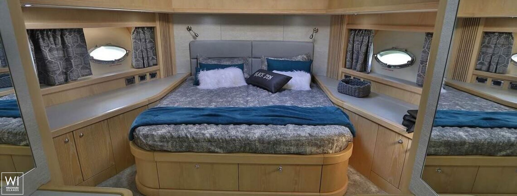 BLACK ZEN  Sunseeker Predator 82' Interior 20