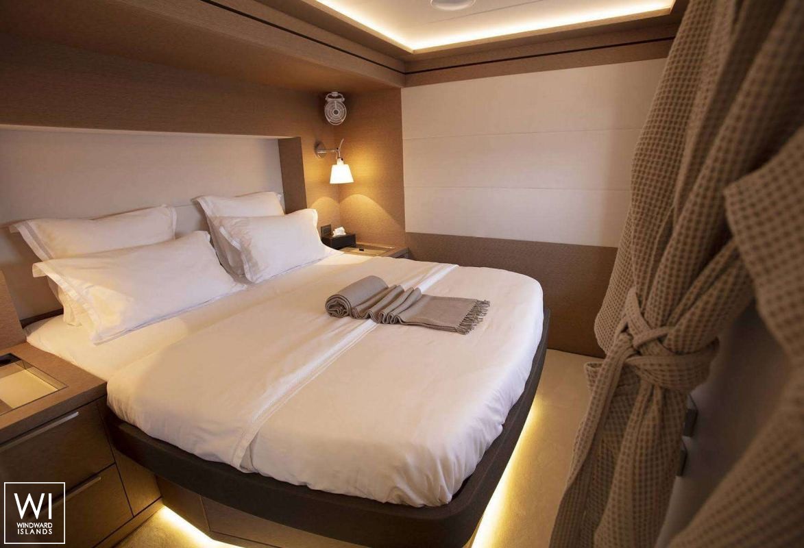 Babac  Lagoon Catamaran Lagoon 77 Interior 6