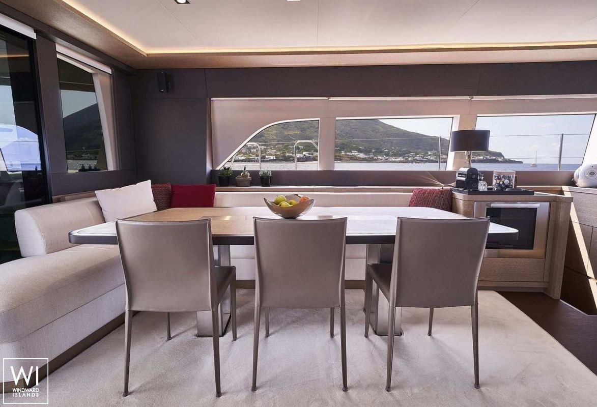 Babac  Lagoon Catamaran Lagoon 77 Interior 12