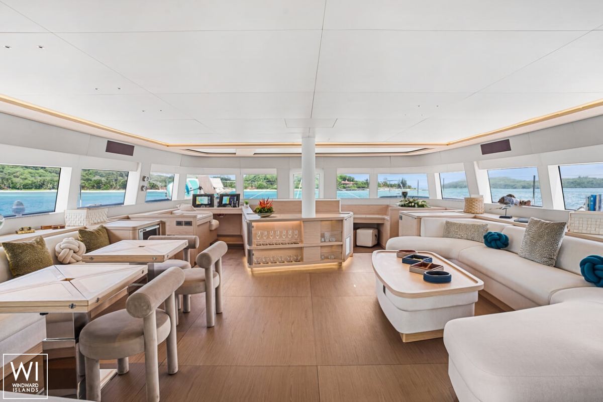 MANE ET NOCTE  Lagoon Catamaran Lagoon 77 Interior 25