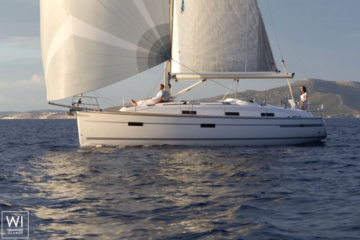 Bavaria 36  Bavaria Yachts Exterior 2