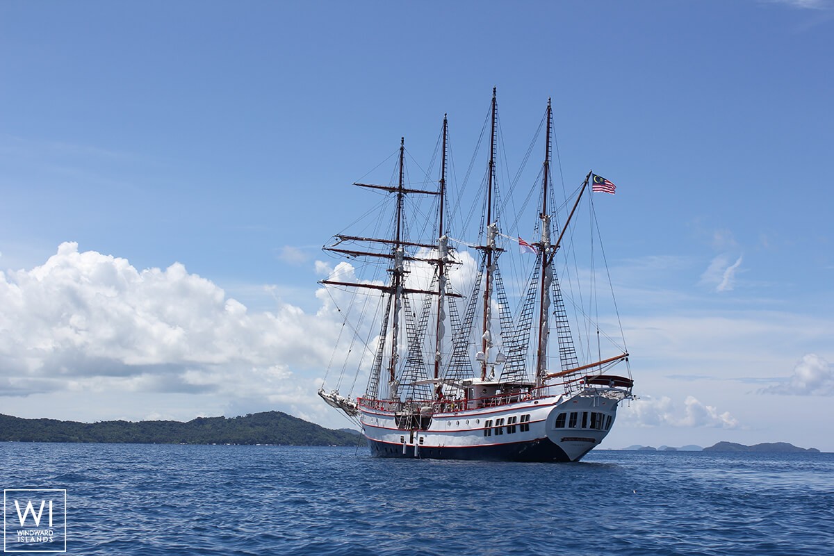 Royal Albatross   Ketch  47M Exterior 3