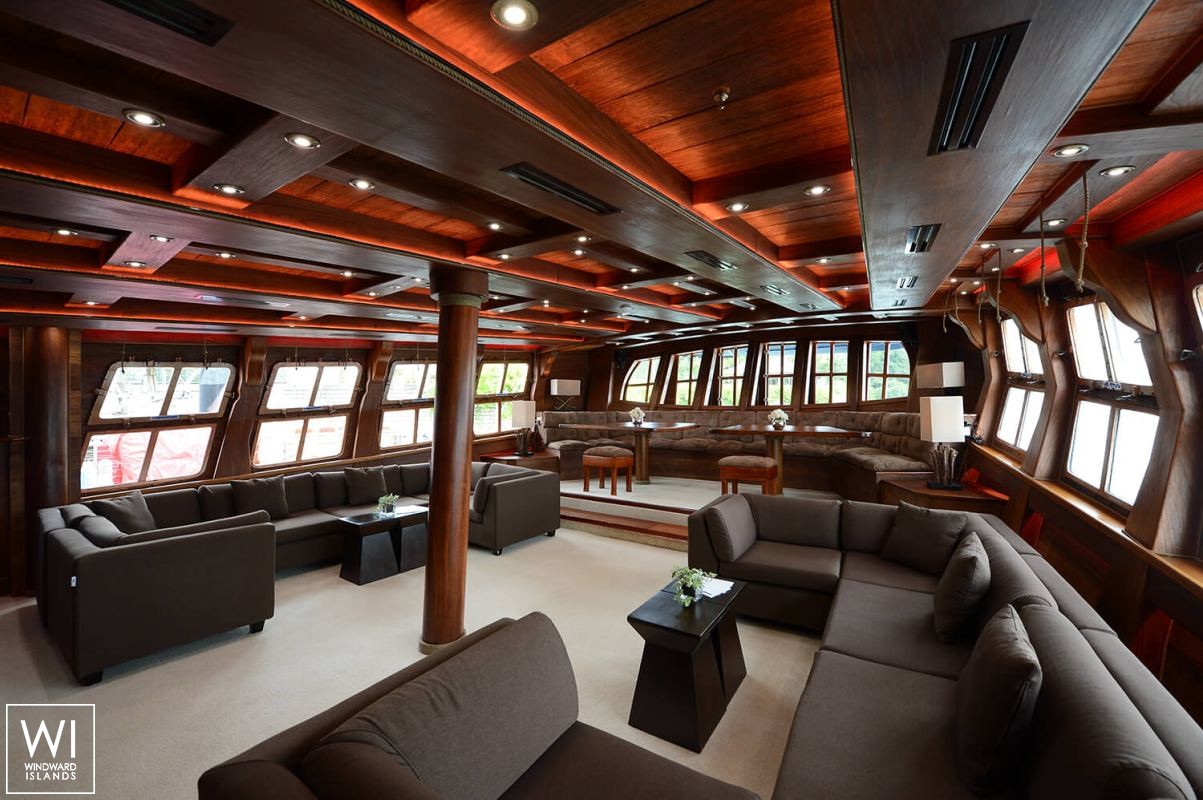 Royal Albatross   Ketch  47M Interior 10