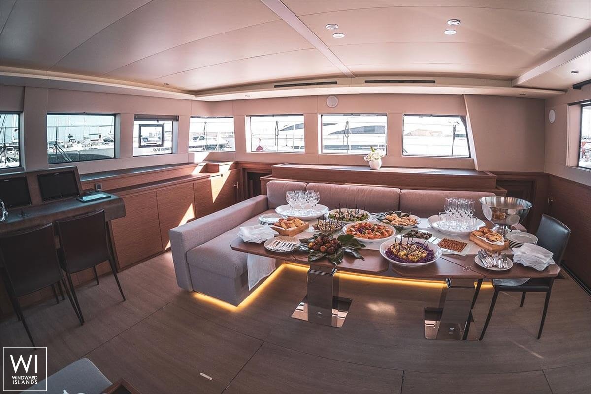 Drago  Lagoon Catamaran Power 630 Interior 11