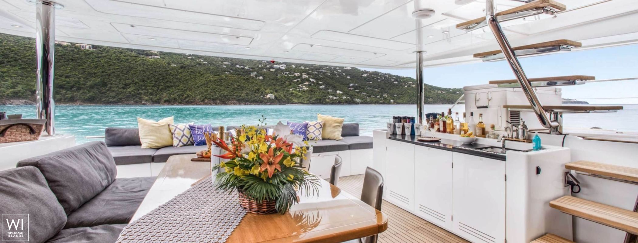 ULTRA  Lagoon Catamaran Power 630 Exterior 1