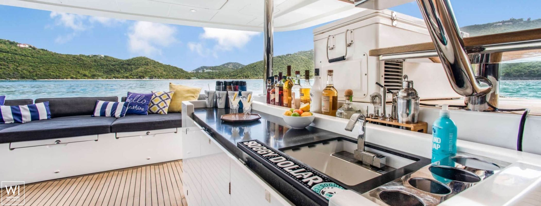 ULTRA  Lagoon Catamaran Power 630 Exterior 1