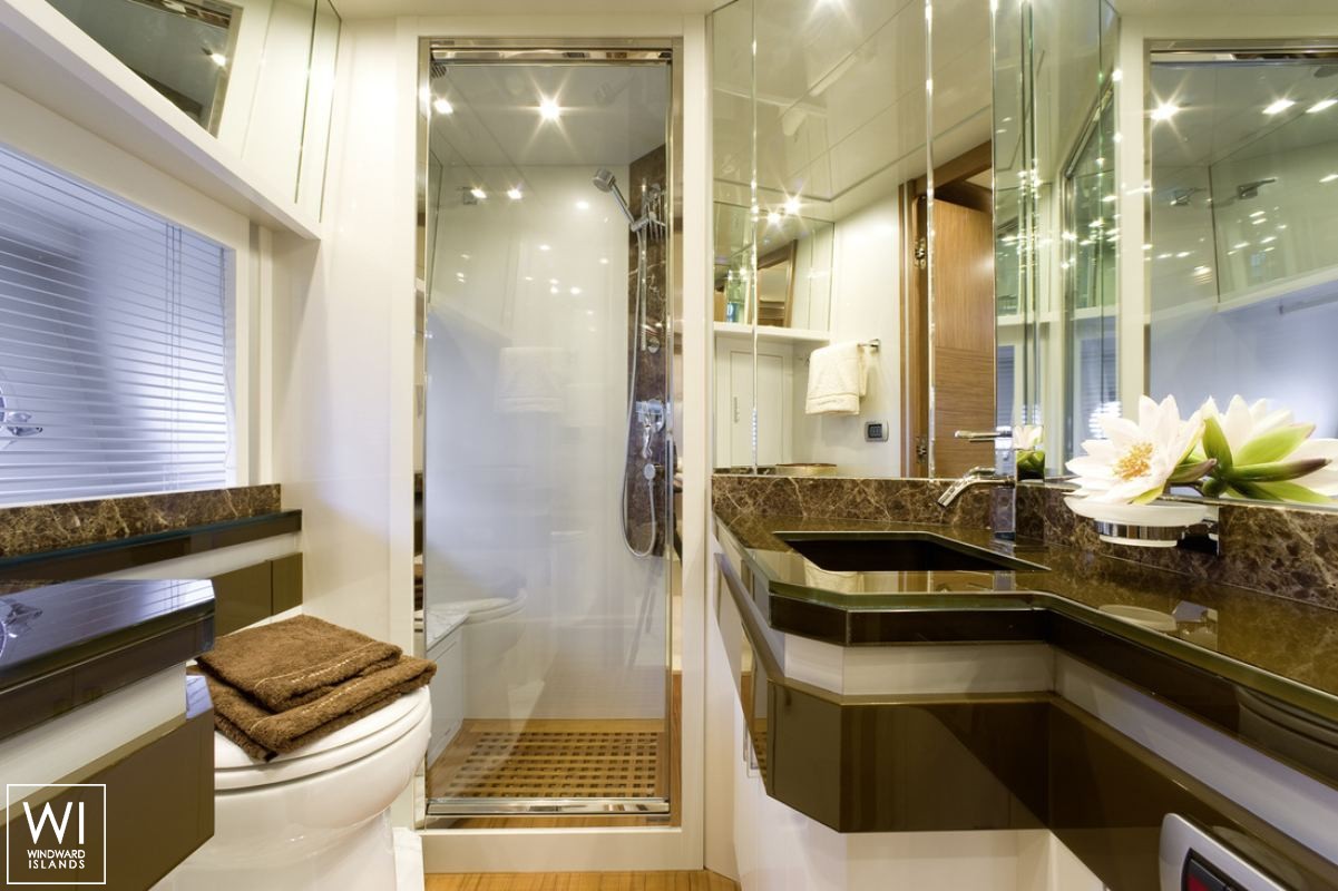 jaco  Dominator Dominator 62 Interior 9