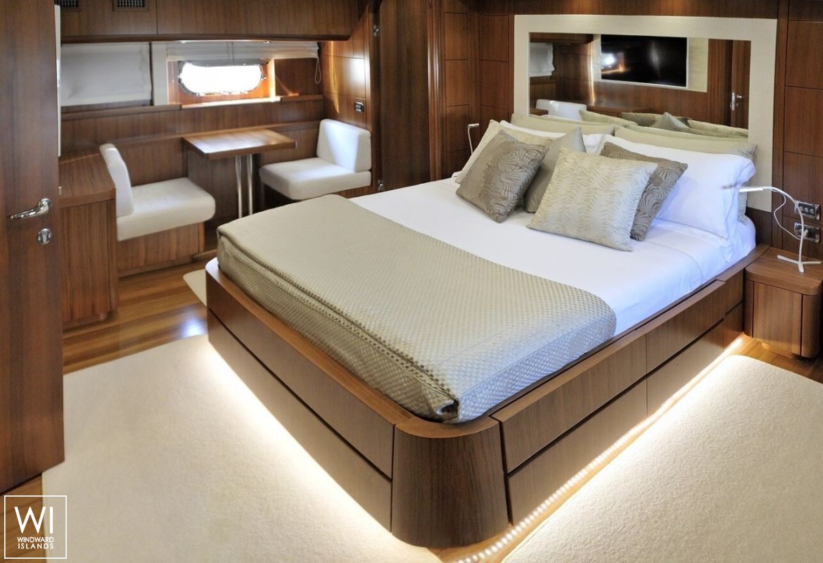 My way   Motoryacht 23M Interior 4