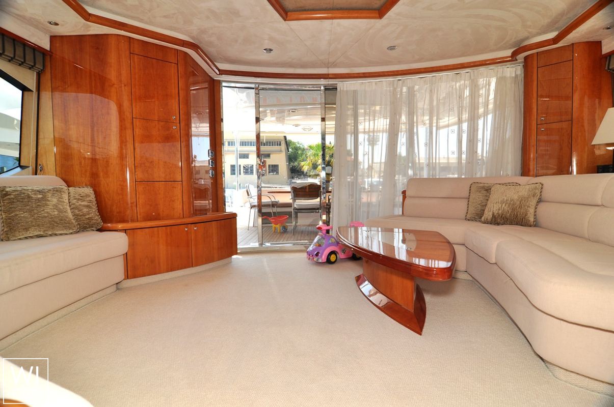 Lucky Bear  Sunseeker Manhattan 82 Interior 2