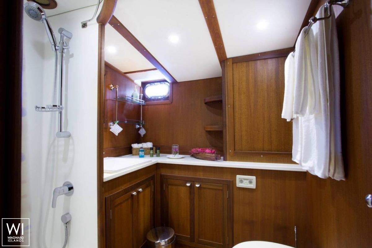 Jubilaeum   Ketch  23M Interior 1
