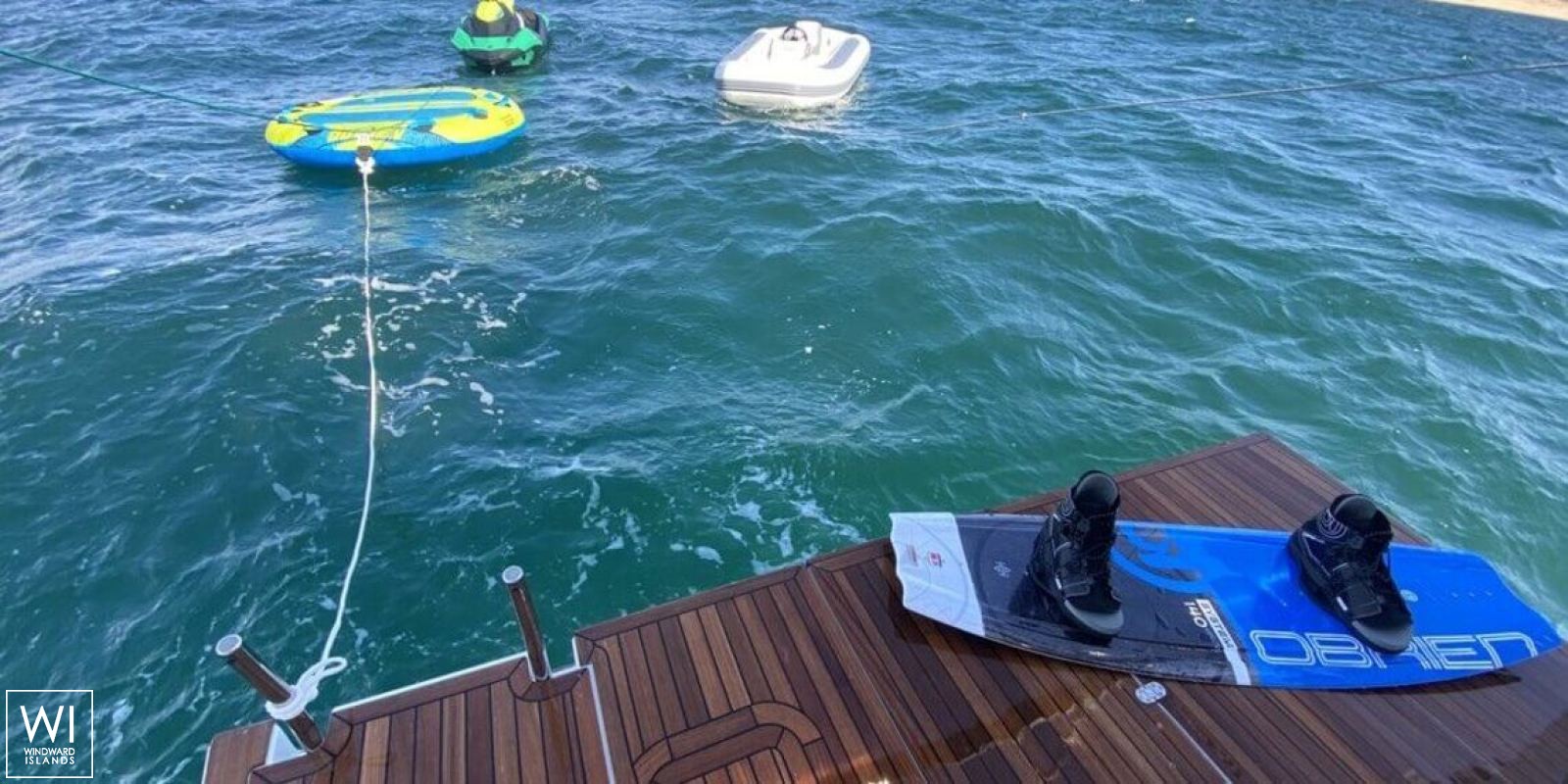 GARDEN GLOBE  Hanse Yachts Hanse 588 Interior 17