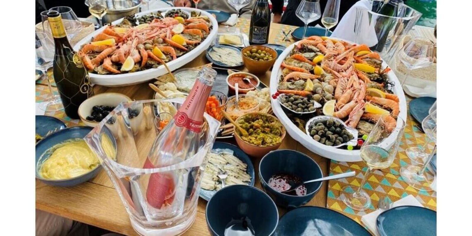 GARDEN GLOBE  Hanse Yachts Hanse 588 Interior 23