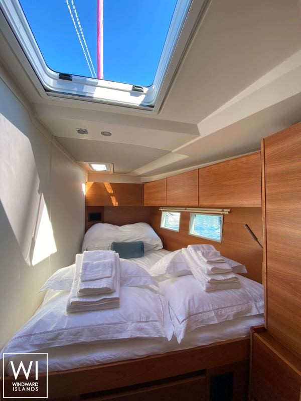 GARDEN GLOBE  Hanse Yachts Hanse 588 Interior 13