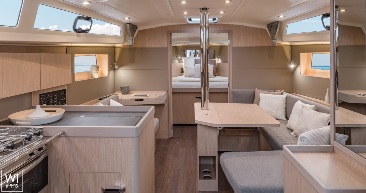 Oceanis  41.1 Beneteau Interior 2