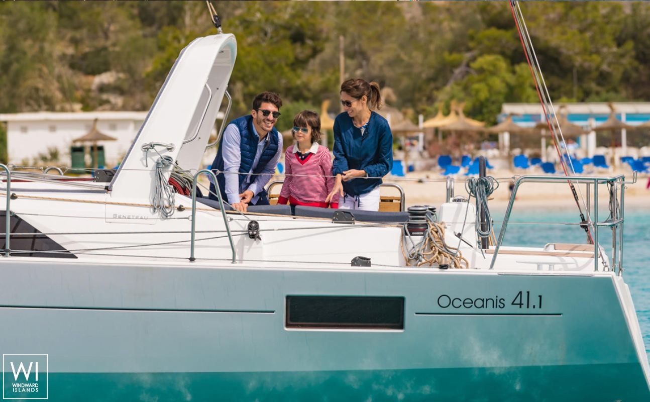 Oceanis  41.1 Beneteau Exterior 1