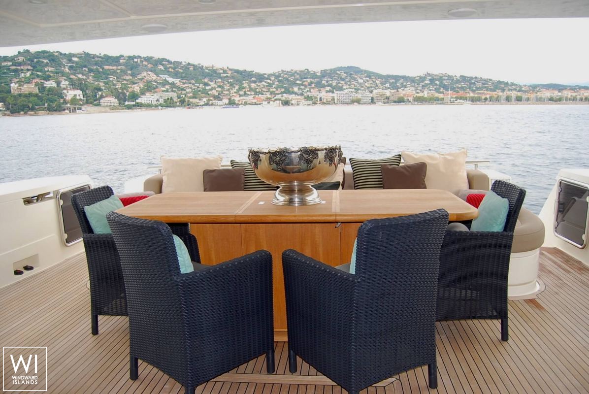 JPS  Ferretti Yacht 800 Interior 7