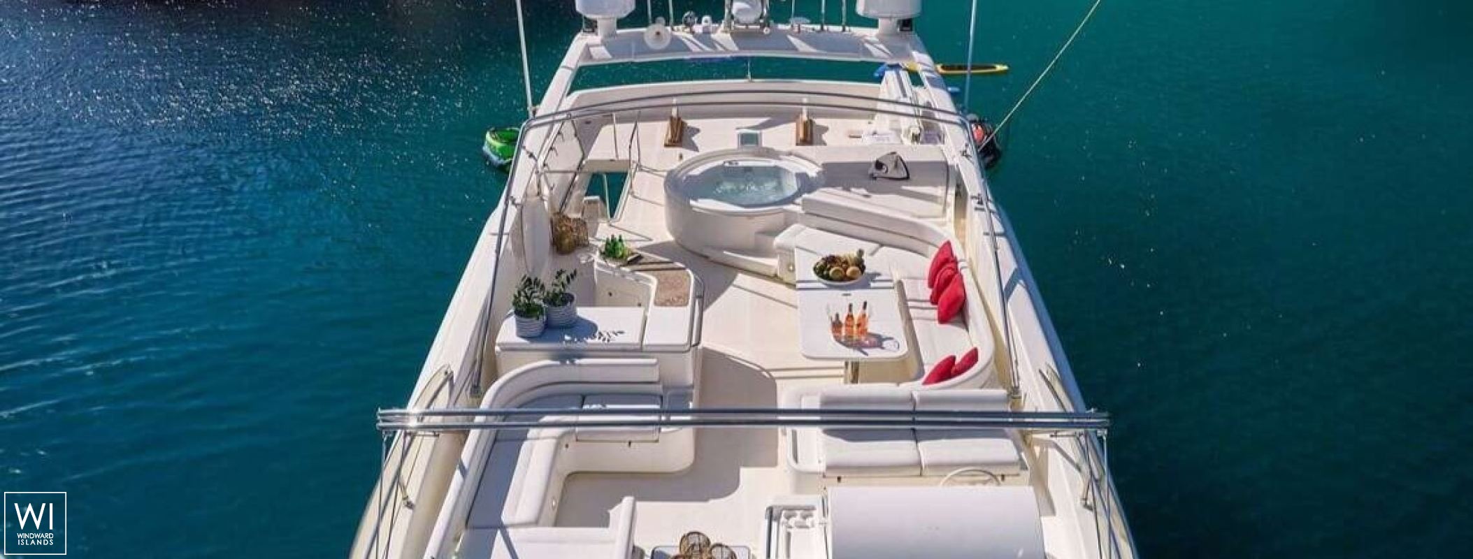 ESTIA YI  Ferretti Yacht 880 Exterior 8