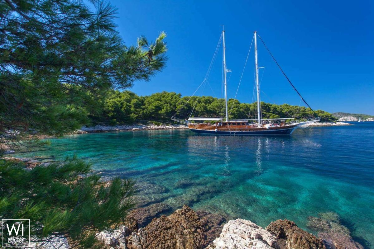 Stella Maris  Turkish Gulet Gulet SMC 38M Exterior 12