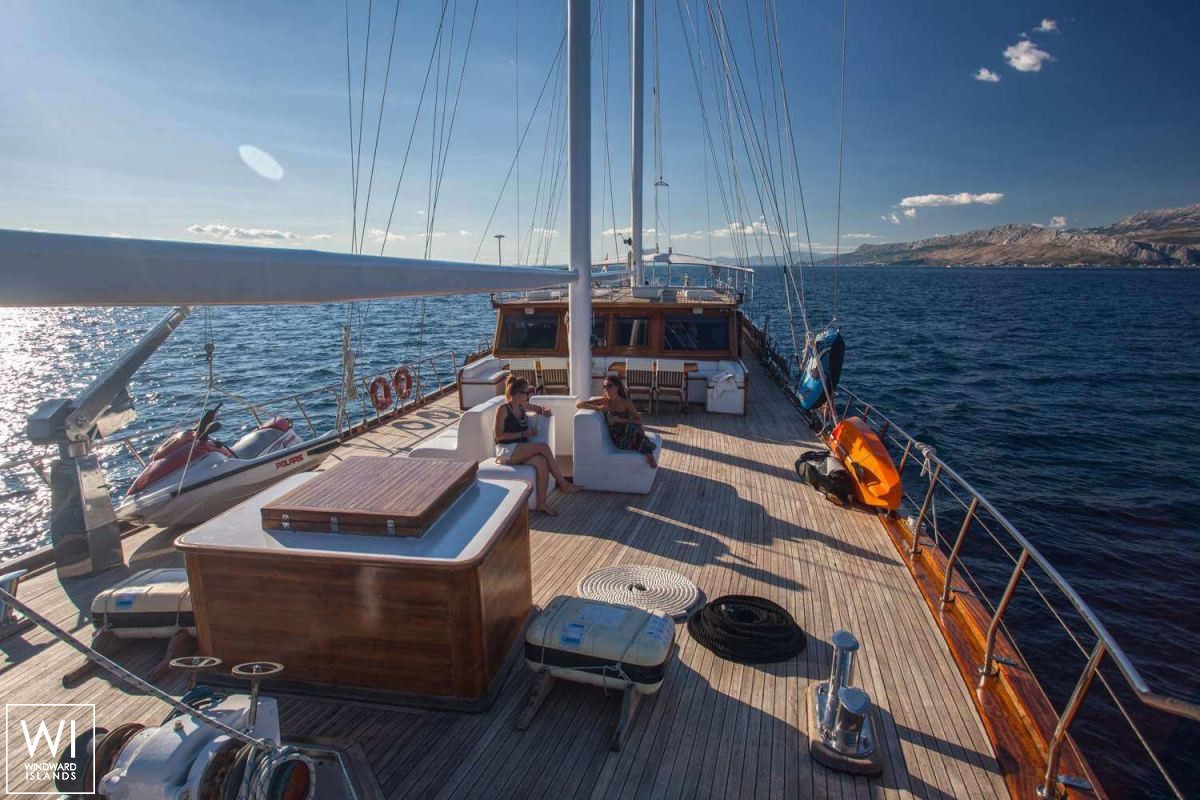 Stella Maris  Turkish Gulet Gulet SMC 38M Exterior 13