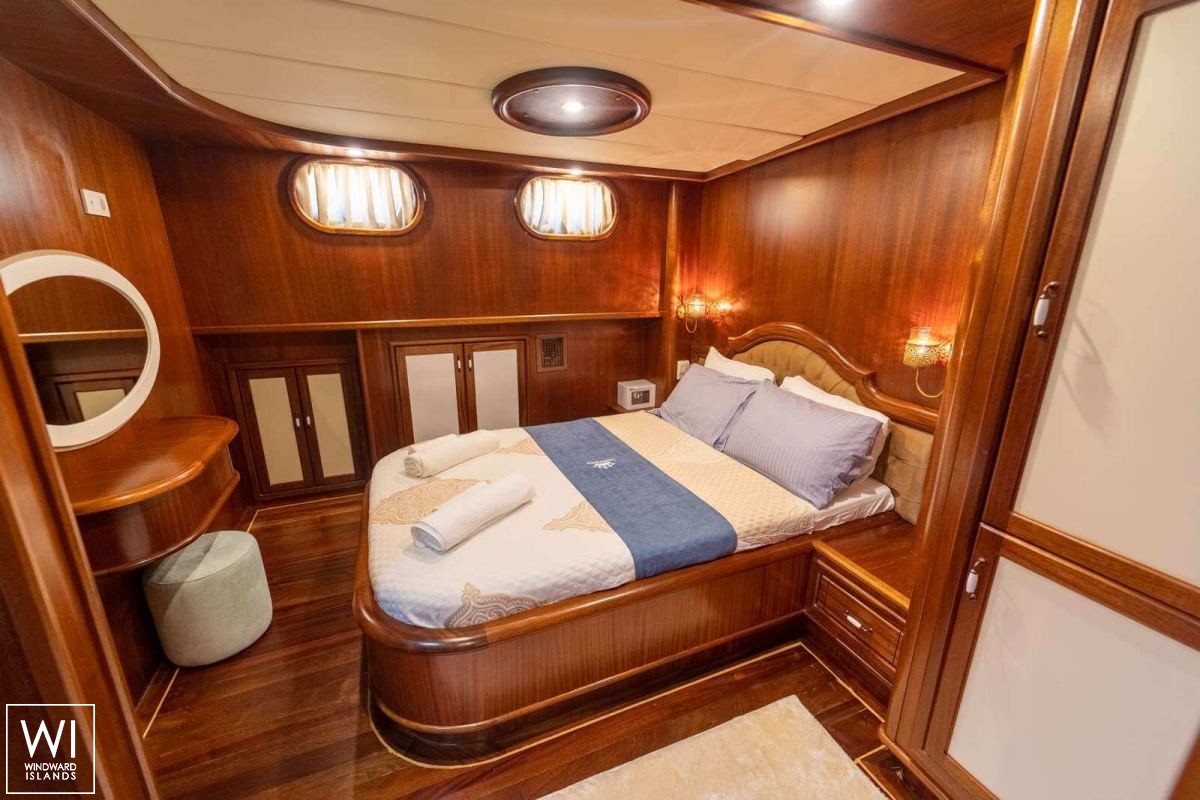 Prenses Bugce  Turkish Gulet Gulet NAC 31M Interior 14