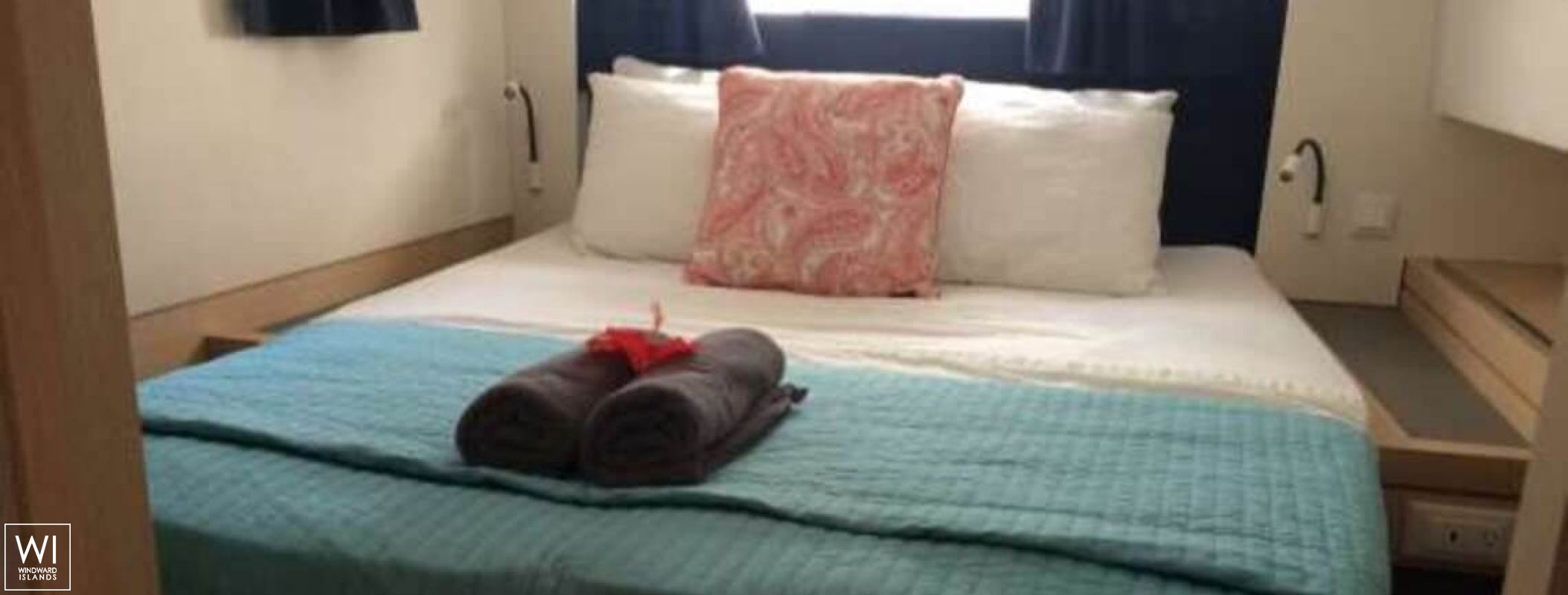 Tranquilo  Fountaine Pajot Saona 47 Interior 15