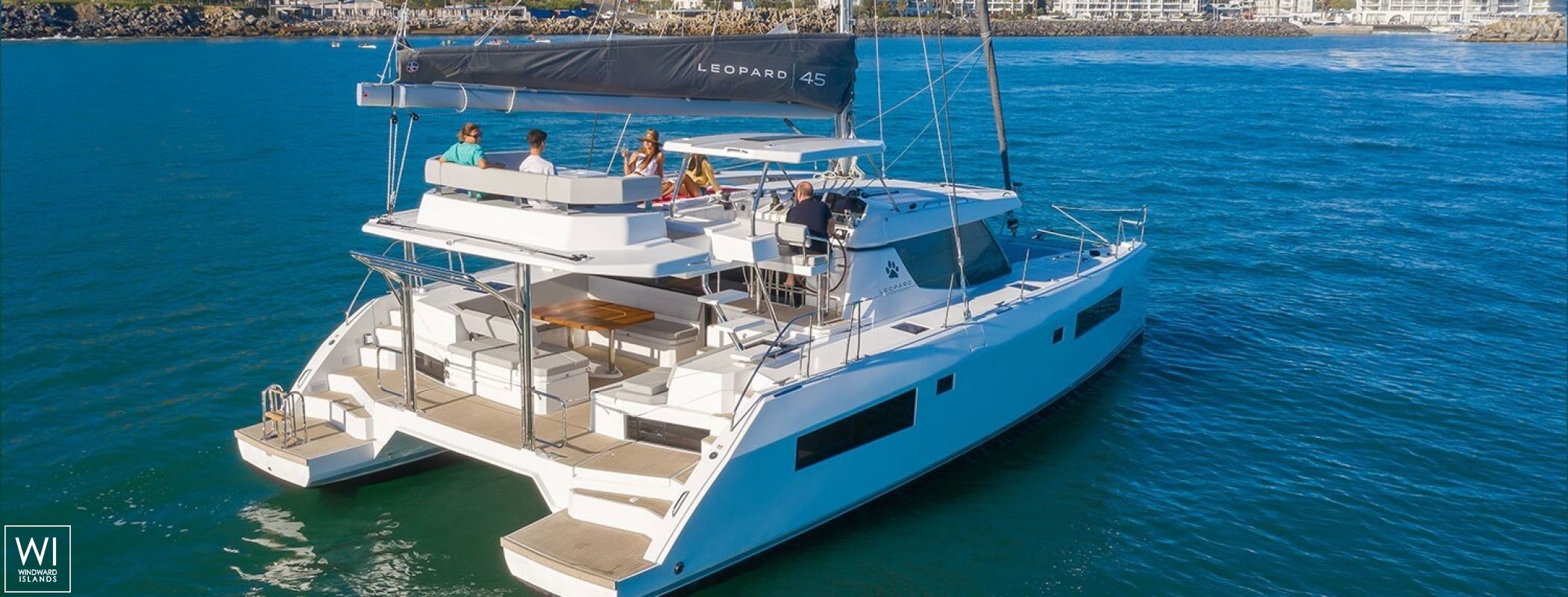 Leopard  45L Robertson & Caines Exterior 2