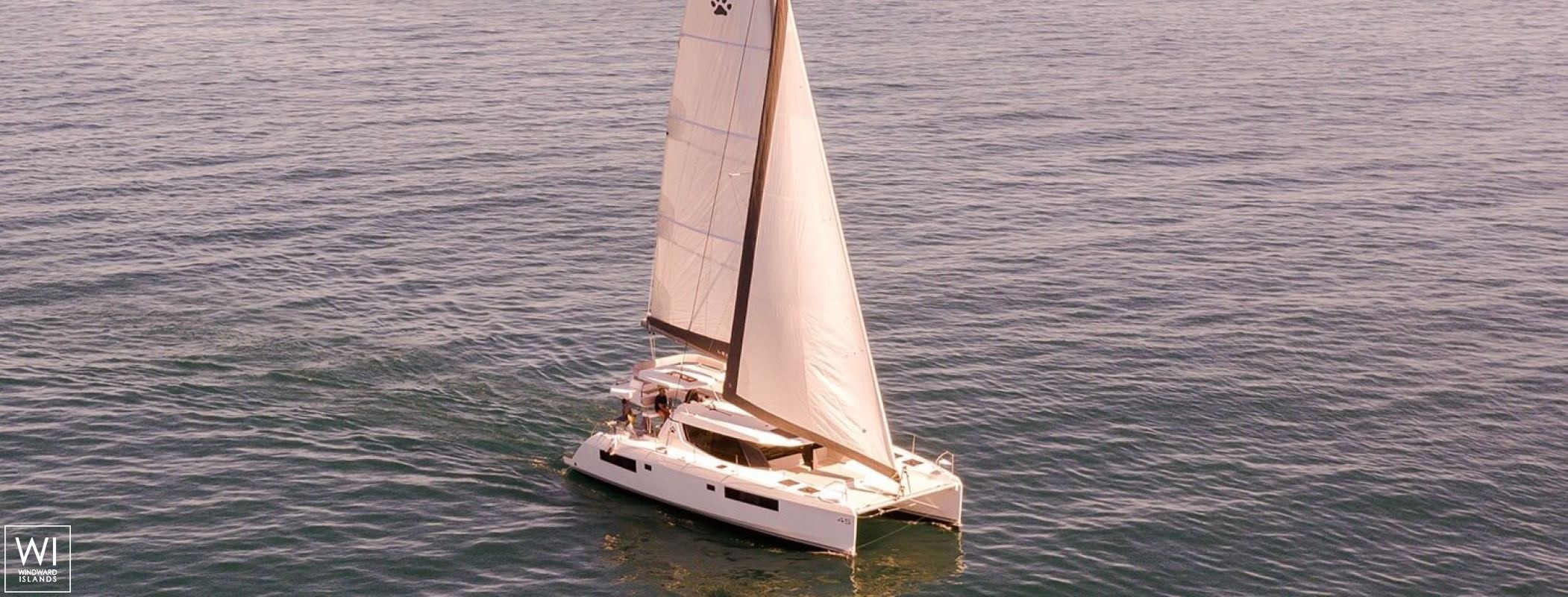 Leopard  45L Robertson & Caines Exterior 3