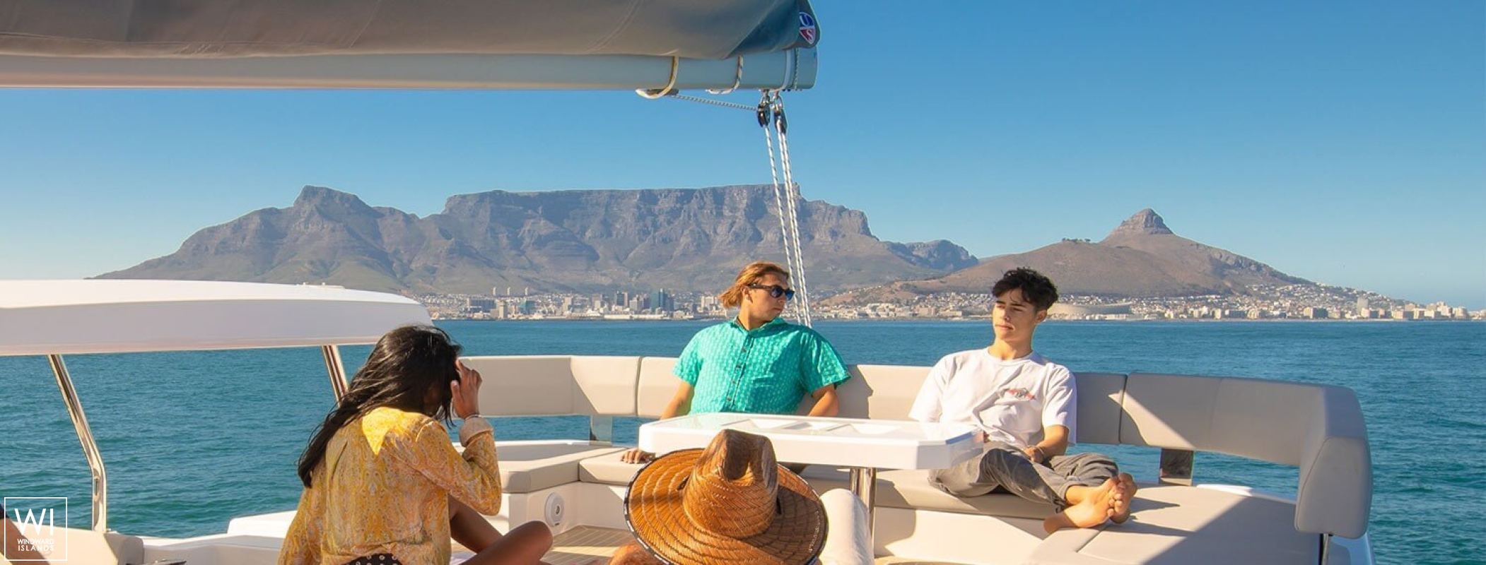 Leopard  45L Robertson & Caines Exterior 9