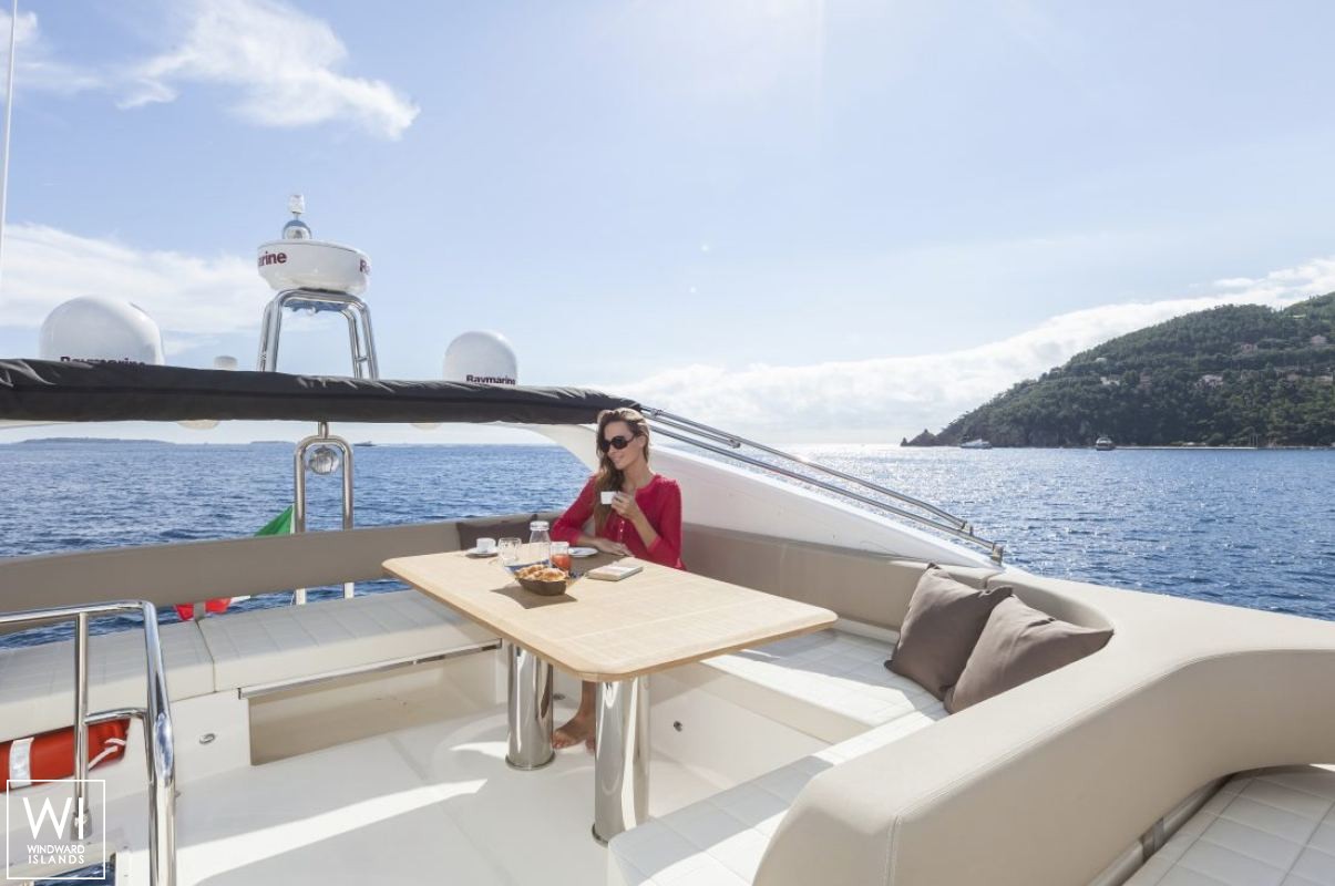 Absolute 52 Fly Absolute Yachts Exterior 2