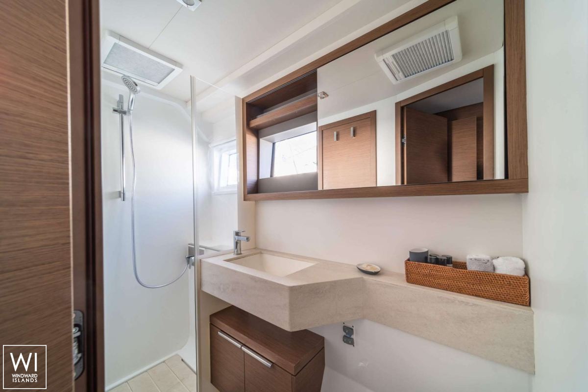 Lagoon 50 Lagoon Catamaran Interior 8