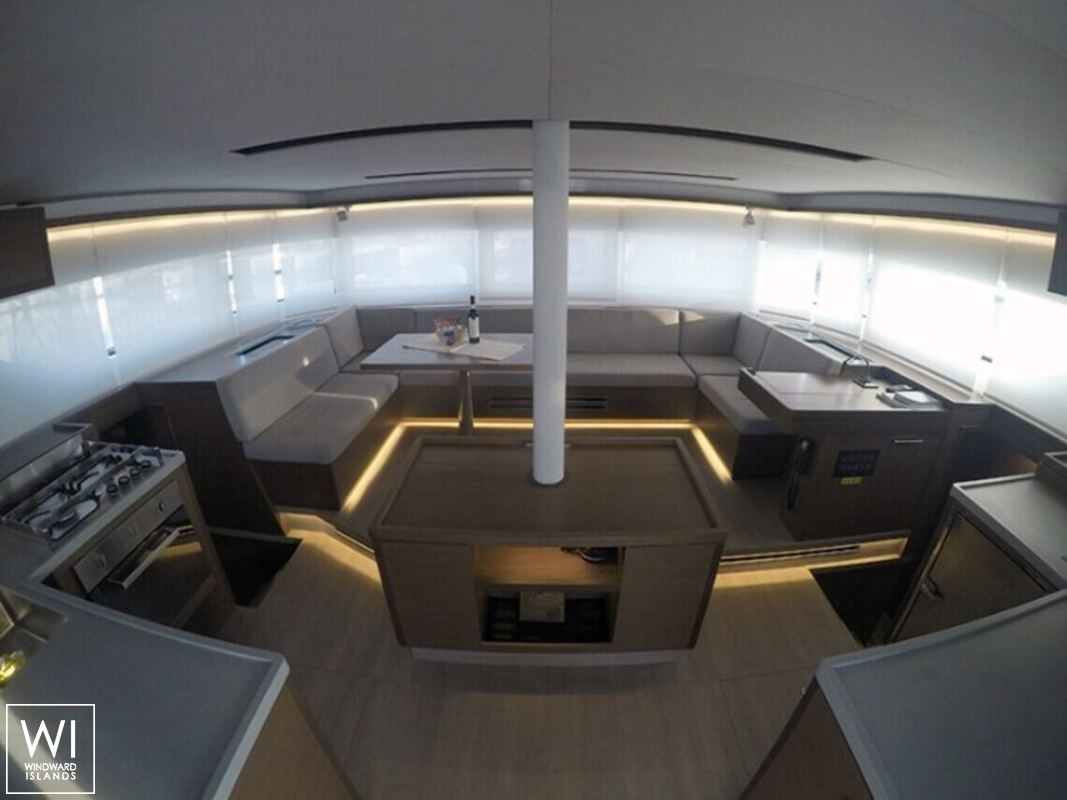 Zuzo 1st  Lagoon Catamaran Lagoon 50 Interior 1