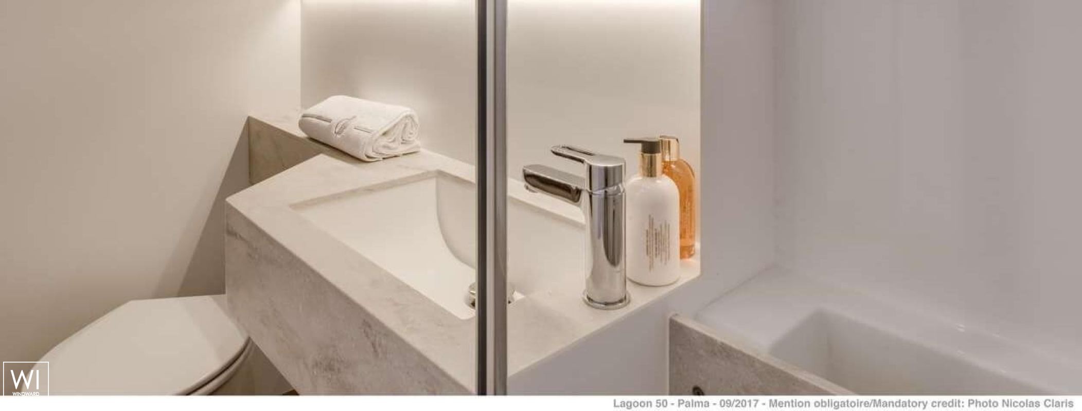 Ether   Lagoon Catamaran Lagoon 50 Interior 17