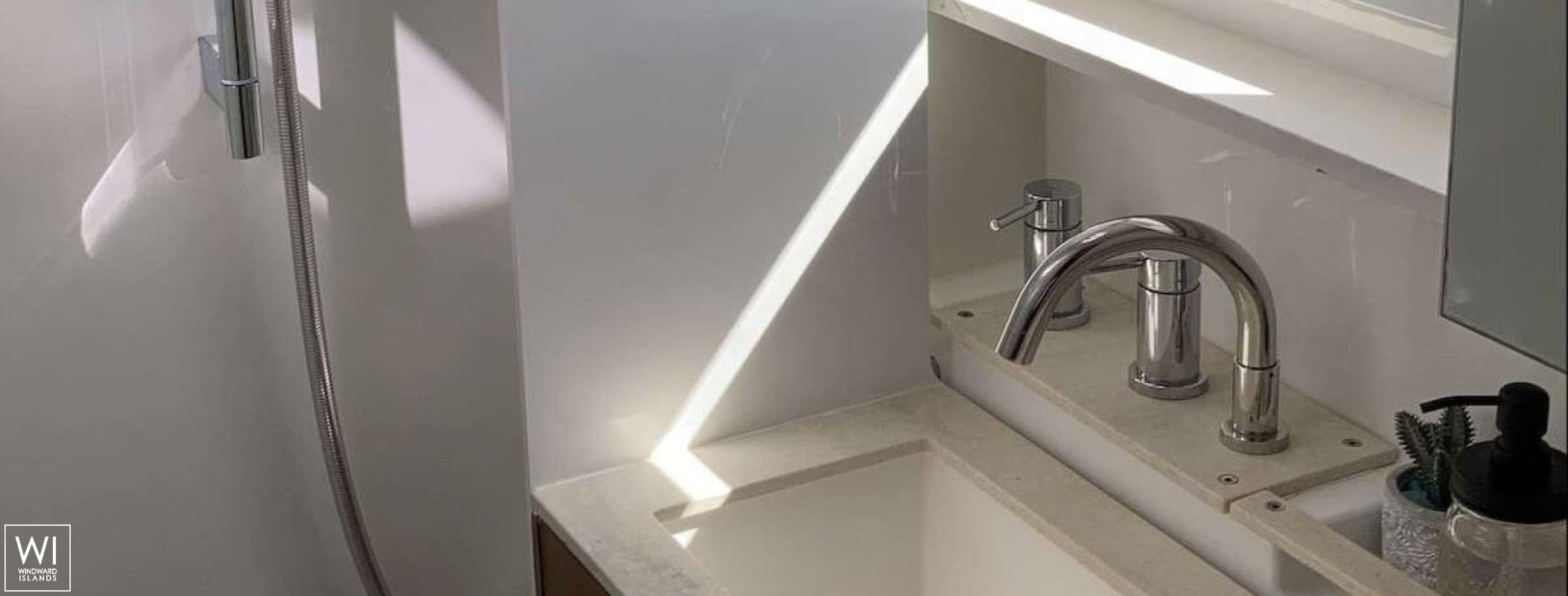 ESPERANZA II  Lagoon Catamaran Lagoon 50 Interior 1