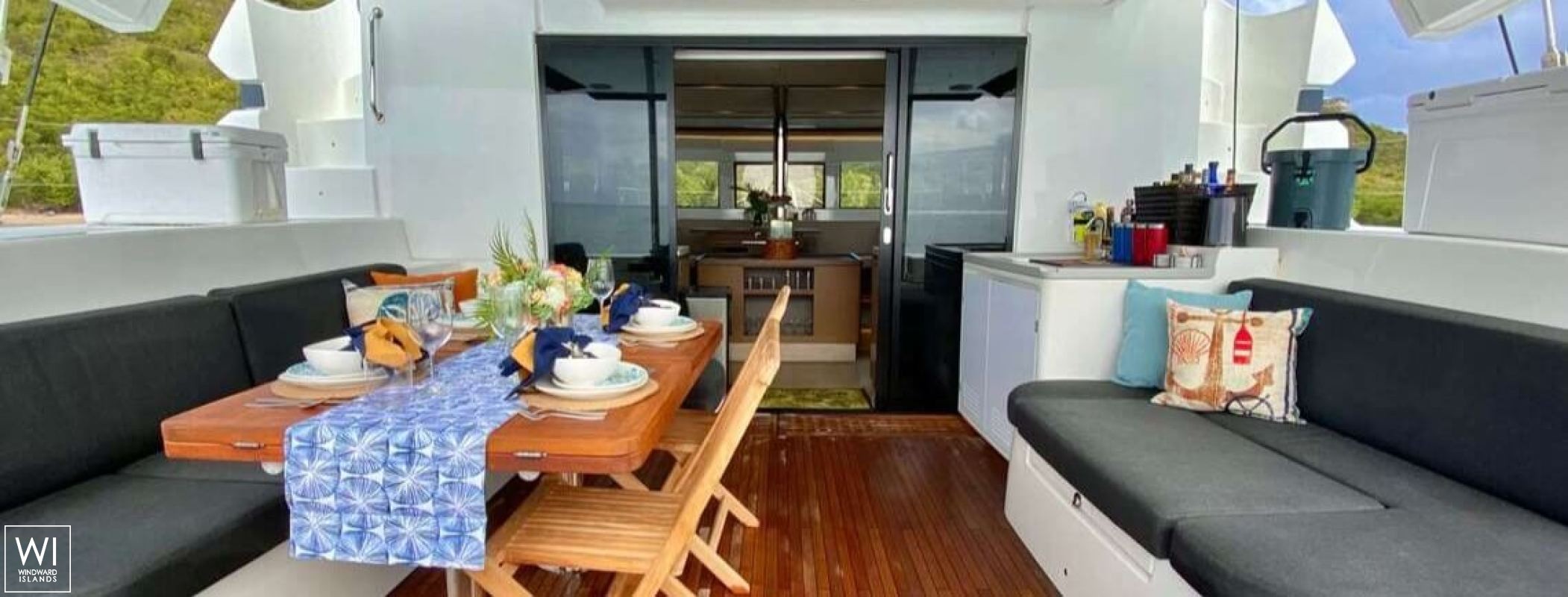 Delana Mae  Lagoon Catamaran Lagoon 50 Interior 0