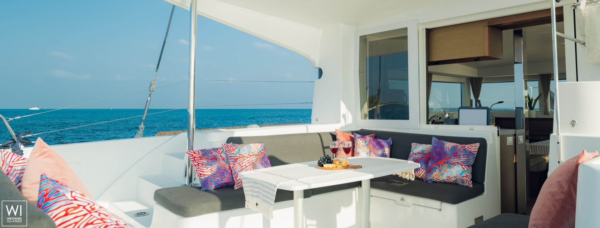 Solrise  Lagoon Catamaran Lagoon 40 Exterior 5