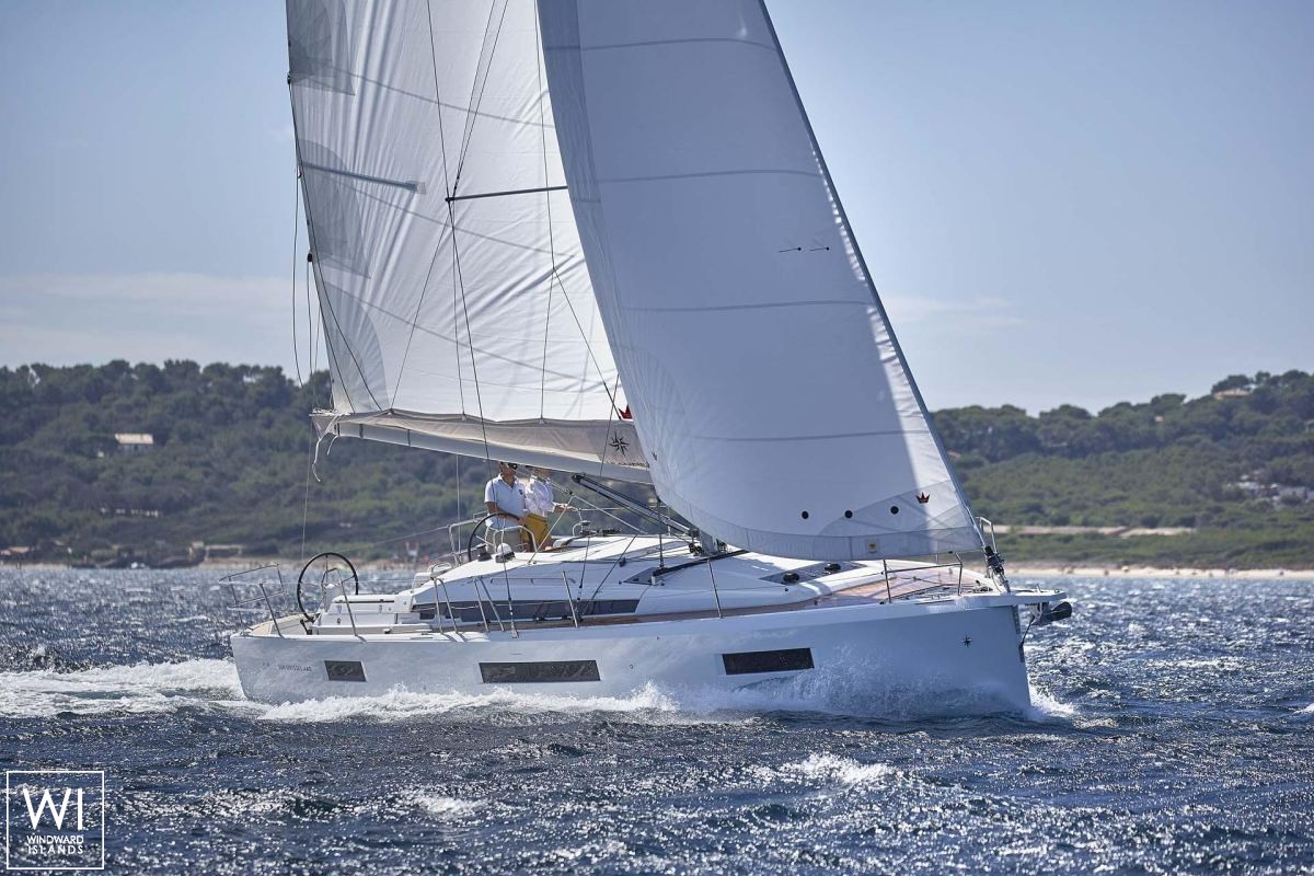 Sun Odyssey 440 Jeanneau Exterior 3