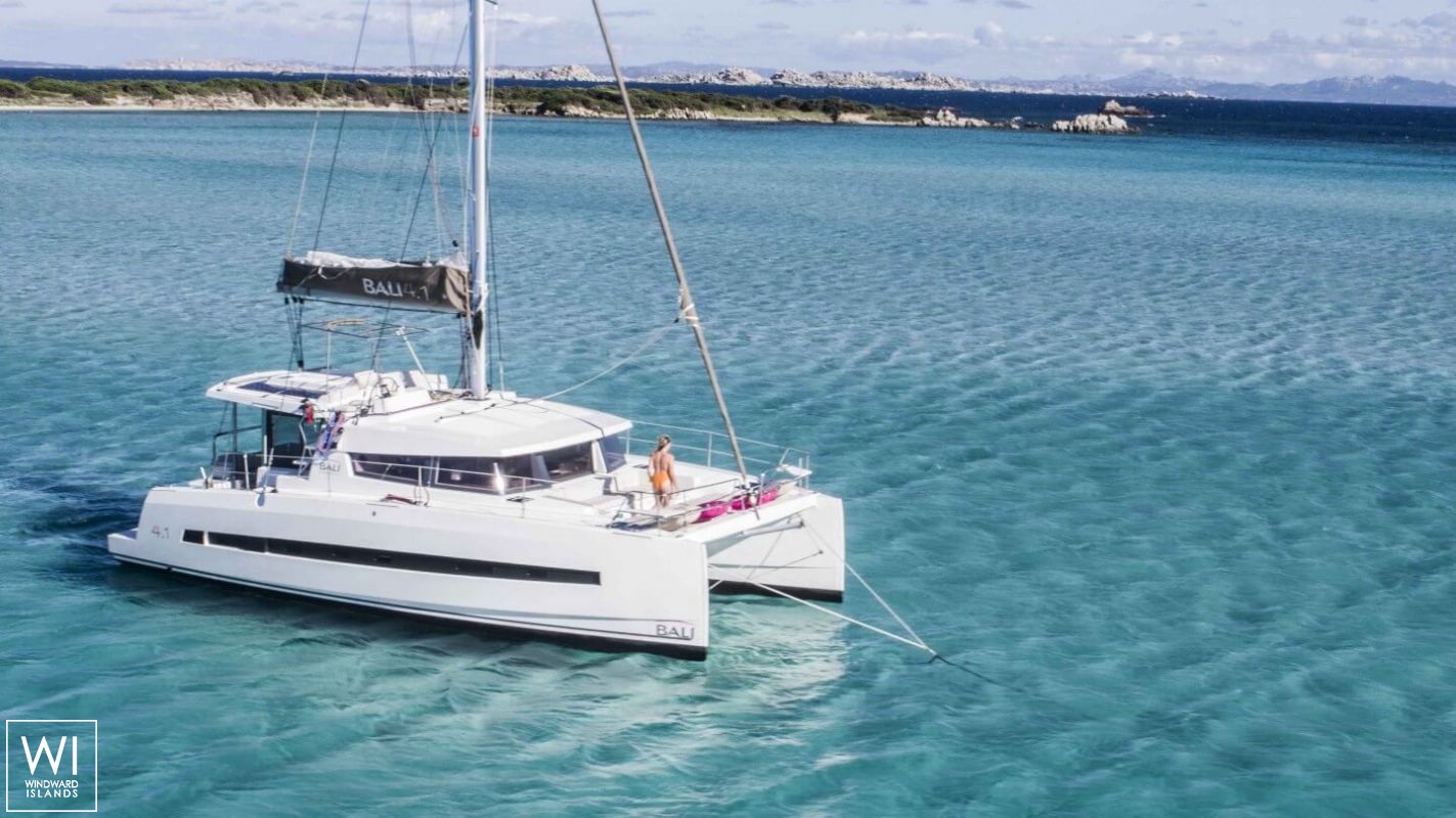 Bali 4.1 Catana Catamaran Exterior 2