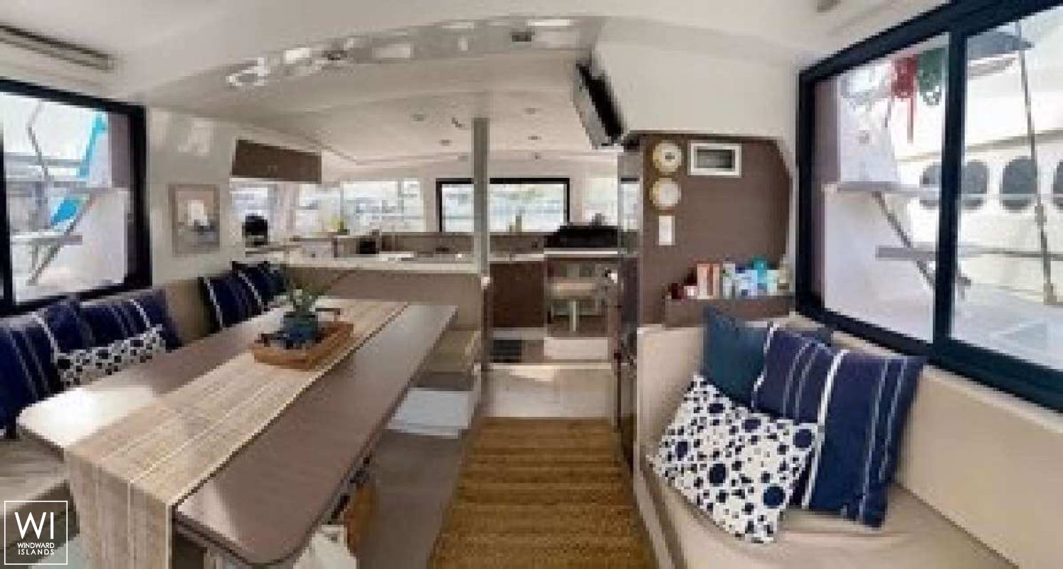 Purpus  Catana Catamaran Bali 4.1 Interior 1