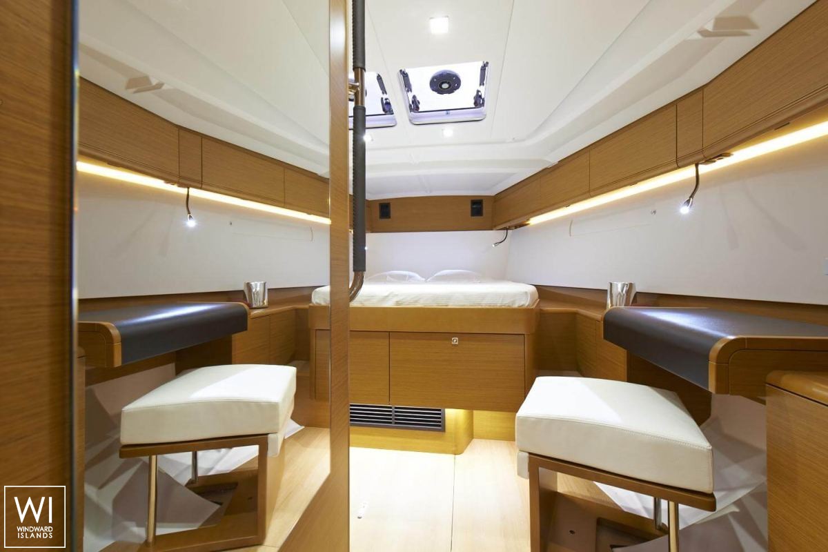 Sun Odyssey 469 Jeanneau Interior 4