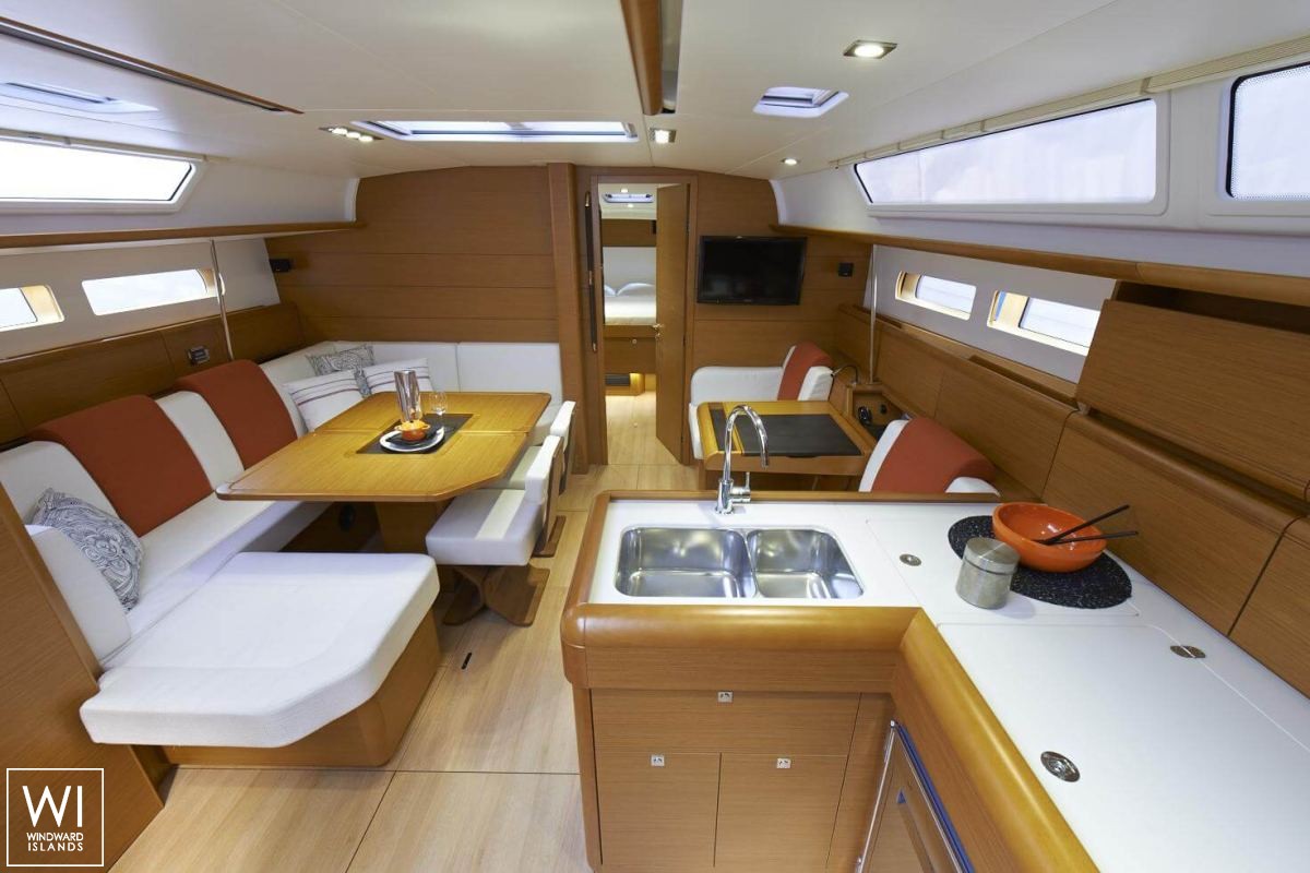 Sun Odyssey 469 Jeanneau Interior 5