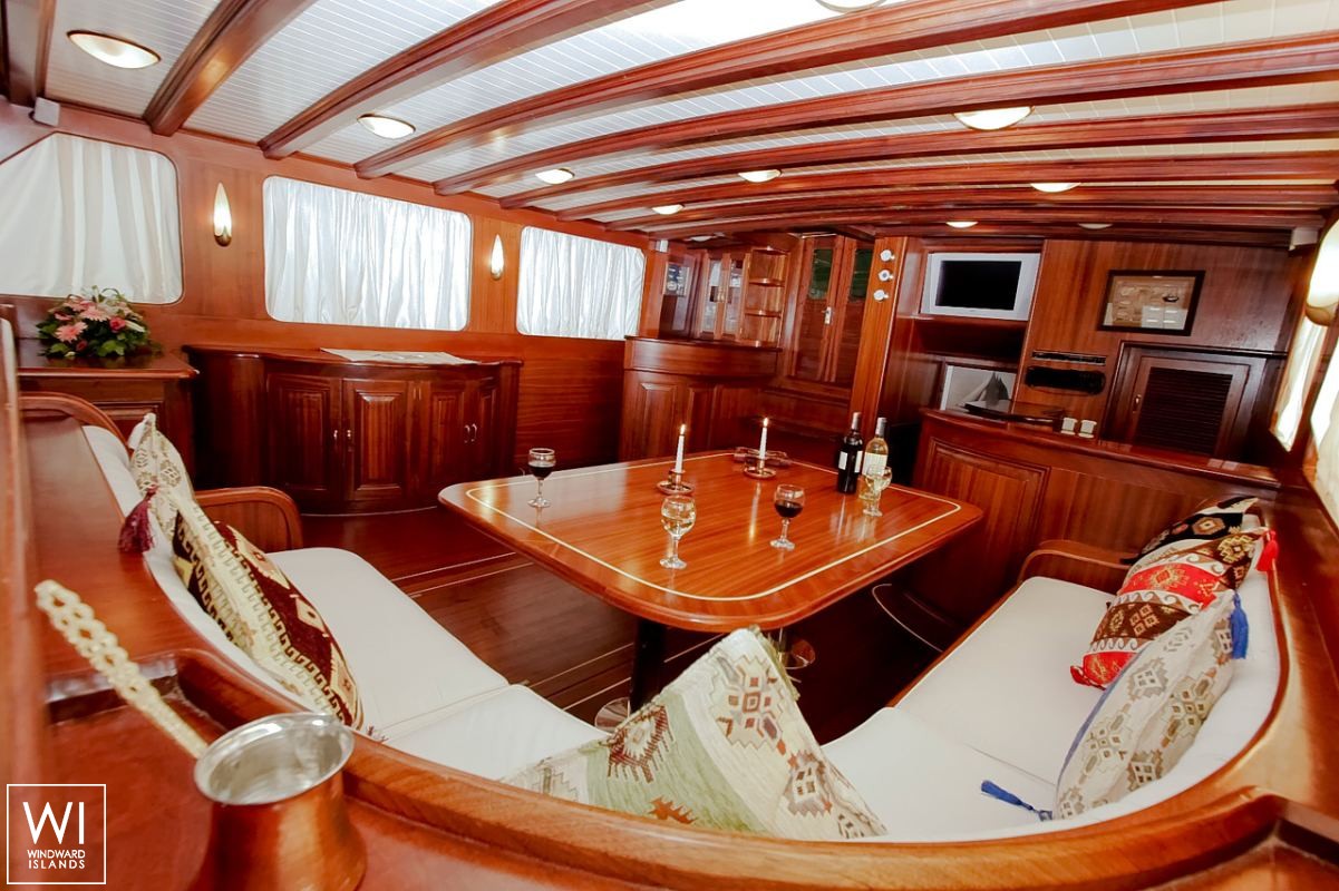 Silver Star II  Turkish Gulet Goelette  26.7M Interior 28