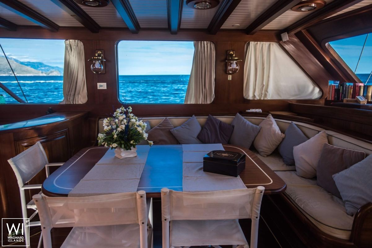 Silver Star II  Turkish Gulet Goelette  26.7M Interior 16