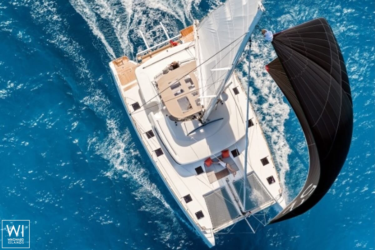 Summertime  Lagoon Catamaran Lagoon 52 Exterior 5