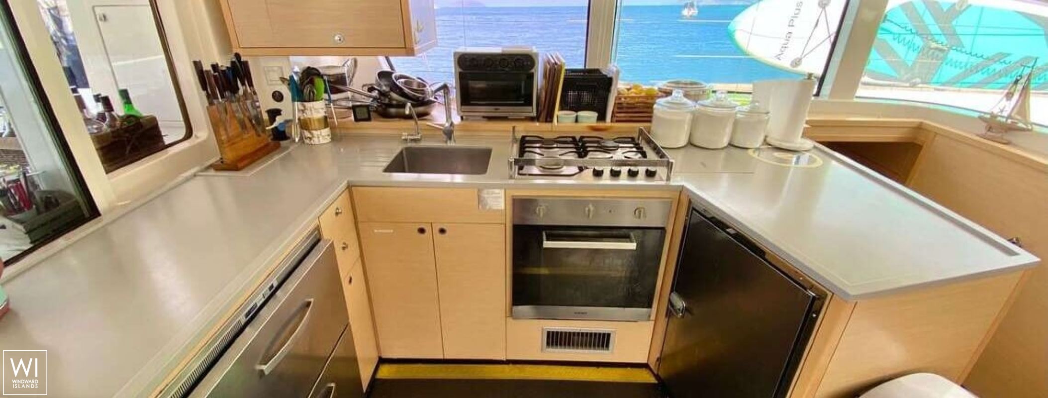 VENTANA AL MAR  Lagoon Catamaran Lagoon 52 Interior 11